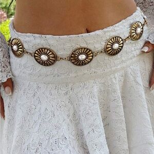 Vintage Boho Gold Pearl Medallion Chain Belt - White Pearled Accents